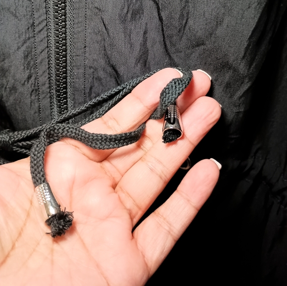 BloomChic Black Lightweight Hooded Jacket 22W-24W NWT - Picture 4 of 11